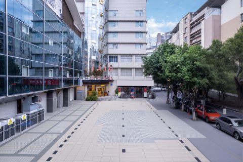 威远鑫宏大酒店