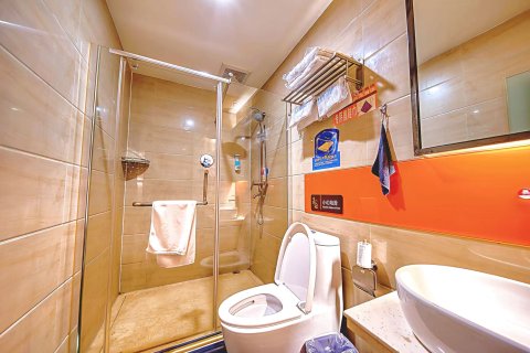 杰雨大酒店(正安客运站店)