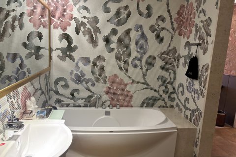 龙里伯爵钻石酒店