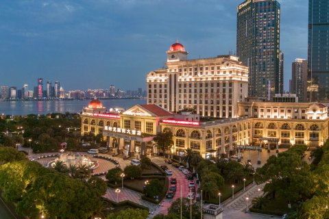 南昌泰耐克国际大酒店(秋水广场店)