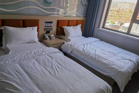 河畔轻居快捷酒店