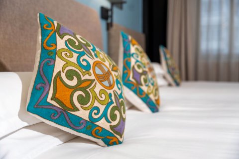 杭州西湖艺联君亭酒店(黄龙体育中心地铁口店)