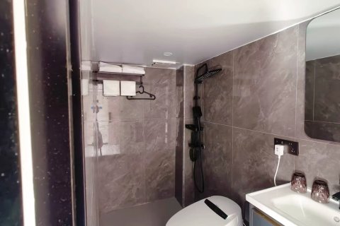 贰肆贰公寓（广州上下九步行街华林寺地铁站店）