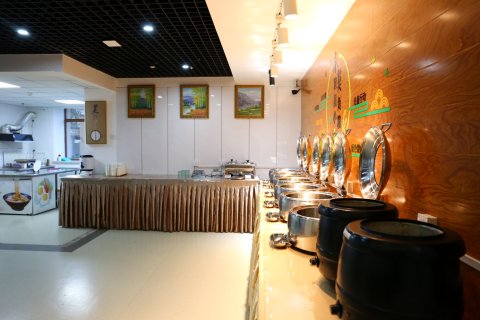 哈尔滨振宁酒店(中央大街地铁站索菲亚教堂店)