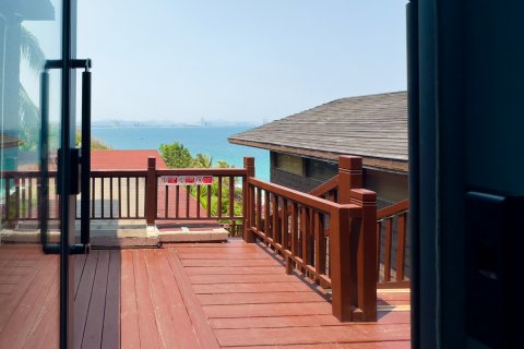 三亚蜈支洲岛珊瑚酒店木屋