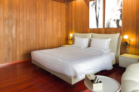 三亚蜈支洲岛珊瑚酒店木屋