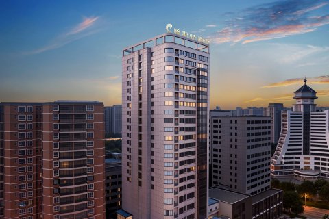 贵州峰润喀斯特酒店(甲秀楼青云市集店)