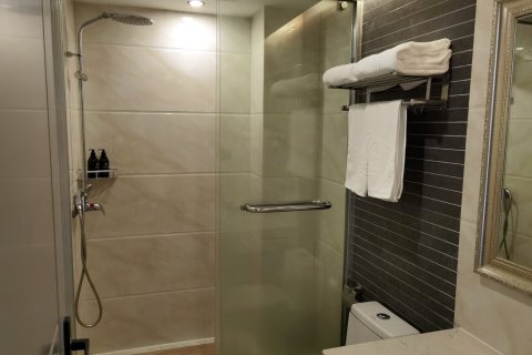 半岛大酒店(进贤吾悦广场店)