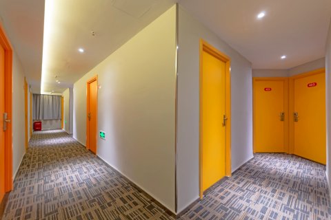 布丁严选酒店(西安小寨大雁塔店)