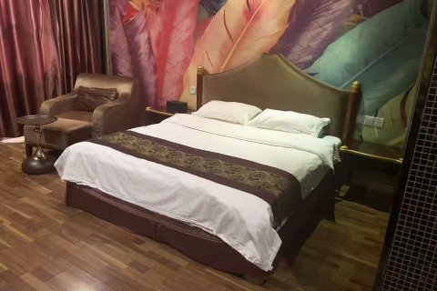 遂川皇冠铂金酒店