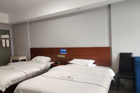 腾华酒店(昆明金马碧鸡坊店)