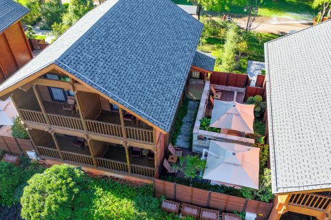 弥勒太平湖森林木屋酒店