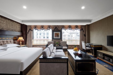 凉山风情大酒店(西昌月亮湖湿地公园店)