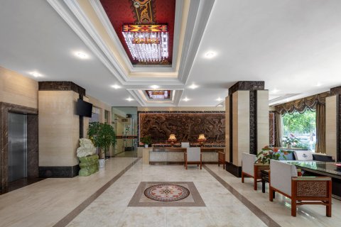 凉山风情大酒店(西昌月亮湖湿地公园店)