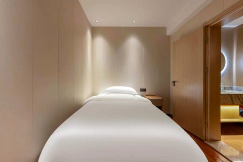 明湖泉盈酒店(济南大明湖泉城广场店)