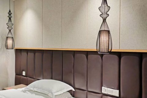 荆州华美优佳酒店(安良百货大赛巷美食街店)