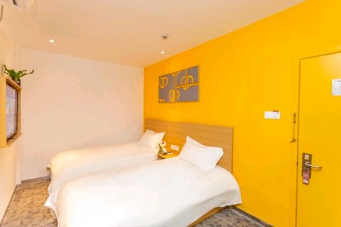 布丁严选酒店(西安小寨大雁塔店)