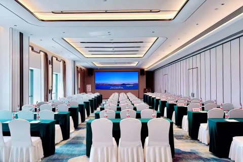 淮安曙光国际大酒店(金鹰新亚广场店)