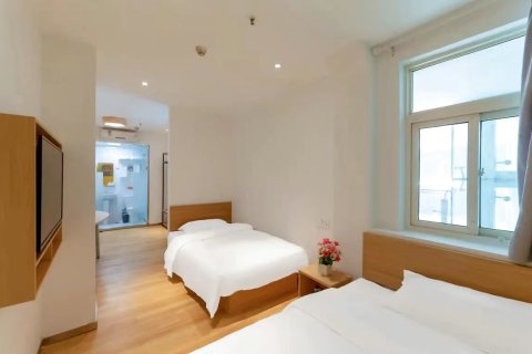 布丁严选酒店(西安小寨大雁塔店)