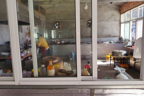 知子罗一味妙客栈