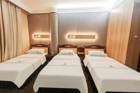 吉木萨尔庭州大酒店