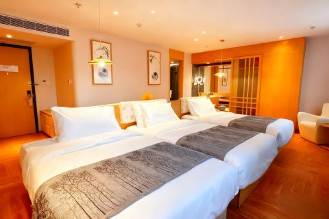 建国璞隐酒店(大连中山路友好广场店)