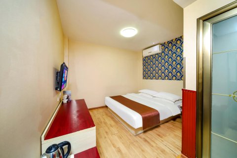 自由之星酒店(开封鼓楼店)