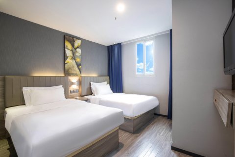 7天优品酒店(重庆袁家岗轻轨站奥体店)