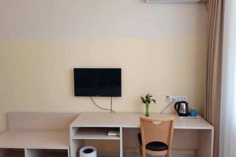 9居连锁酒店(满洲里中苏路步行街店)