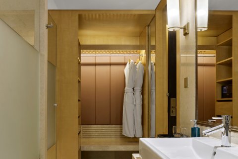 南京世茂滨江希尔顿酒店