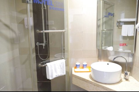 艺选浠客酒店(扬州仪征店)