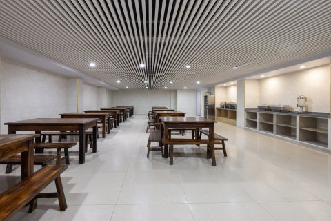 越家维尔纳酒店(吉安火车站井冈山大学店)