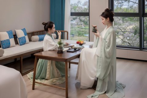 陌上轻雅酒店(阜阳颍州区二里井夜市店)