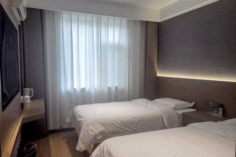 如家睿柏·云酒店(永济市府东街店)