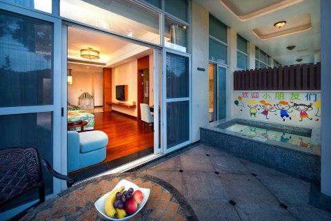 塘厦三正半山温泉酒店