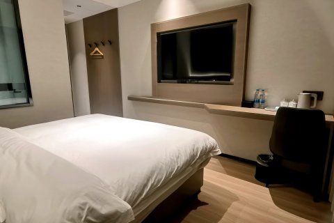 如家睿柏·云酒店(永济市府东街店)