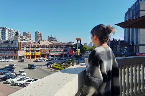 启东新古德酒店(申港城美食街店)