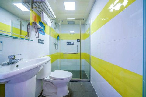 三亚悦尔漫酒店（鸿洲游艇码头港店）