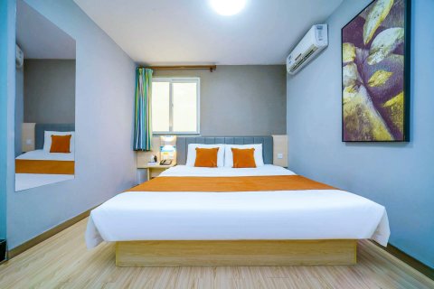 三亚悦尔漫酒店（鸿洲游艇码头港店）