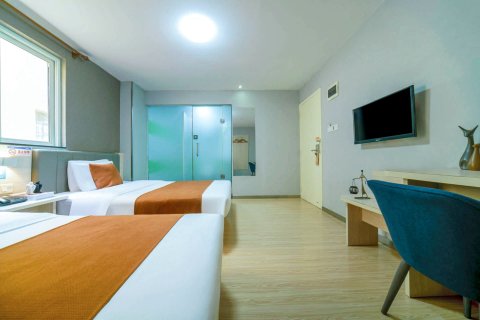 三亚悦尔漫酒店（鸿洲游艇码头港店）