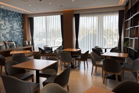 天鹅大酒店(汝州火车站店)