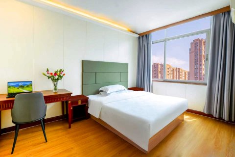 深圳金福林酒店(上梅林梅村地铁站店)