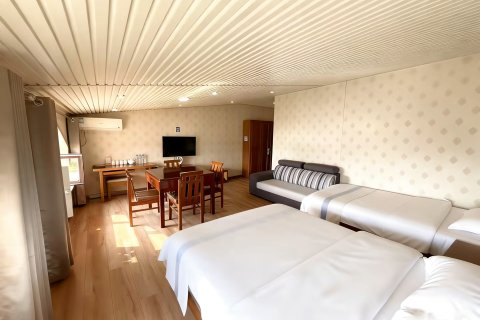 伊春鼎鑫商务宾馆(万象城店)