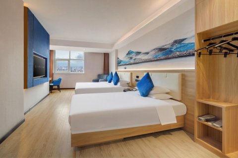 H水晶酒店(西安钟鼓楼五路口地铁站店)