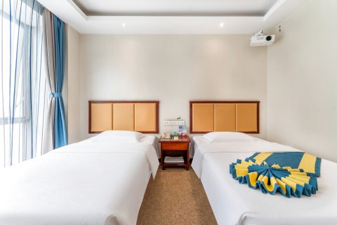 安丘中维新东方大酒店