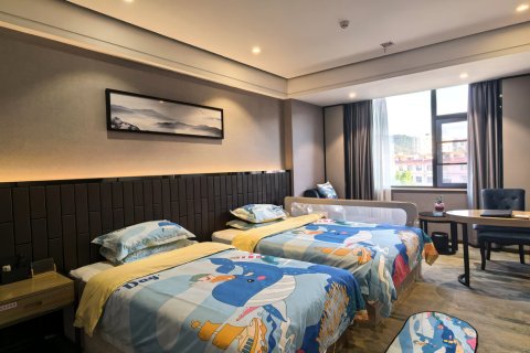 大余金莲山大酒店