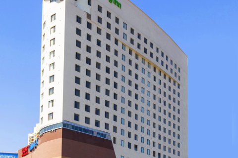 盘锦水游城假日酒店