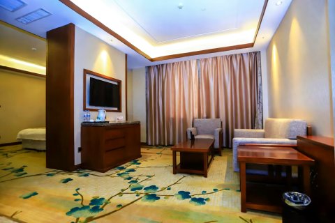 山水泉大酒店(长白山高铁站二道白河店)