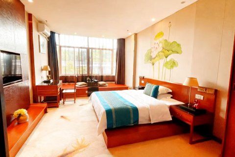 锦川艺墅酒店(佛山美陶湾石湾地铁站店)