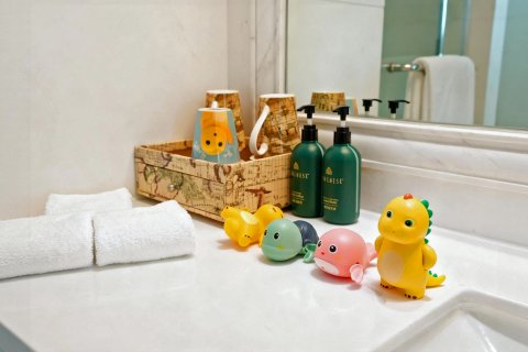 苏州金鸡湖中茵皇冠假日酒店